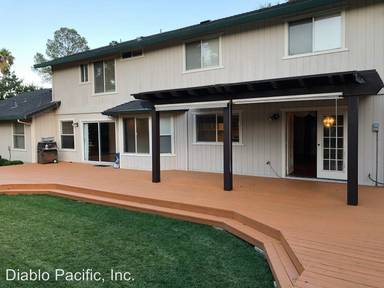 Main picture of 1680 Holland Dr