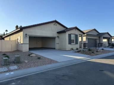 Main picture of 42425 Palisades Dr
