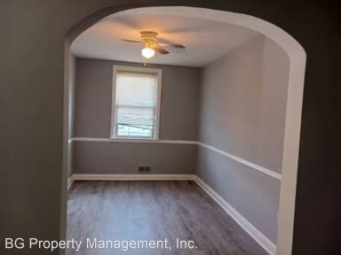 Main picture of 5128 Arbutus Ave