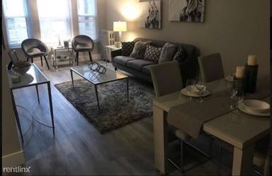 Main picture of 5256 S King Dr