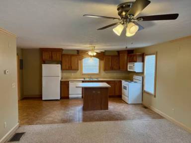 Main picture of 1616 Spring Valley Dr