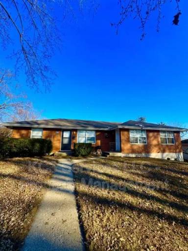 Main picture of 208 SW 6th St
