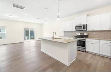 Main picture of 214 Harpers Run Ln