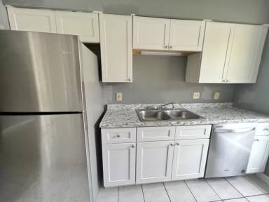 Main picture of 7123 Meadow Park Ave