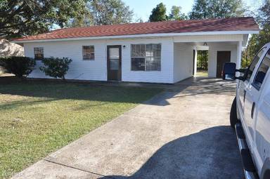 Main picture of 128 Carson Dr