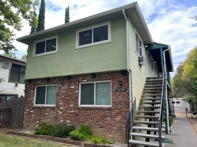 Main picture of 2550 27th St