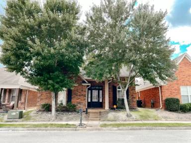 Main picture of 10239 Morning Hill Dr