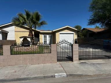 Main picture of 4762 Mahogany Dr