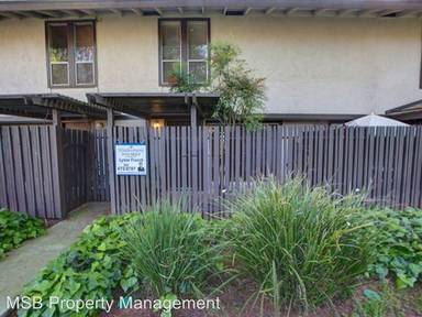 Main picture of 5497 Roundtree Dr