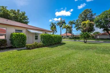 Main picture of 4535 NW 3rd St