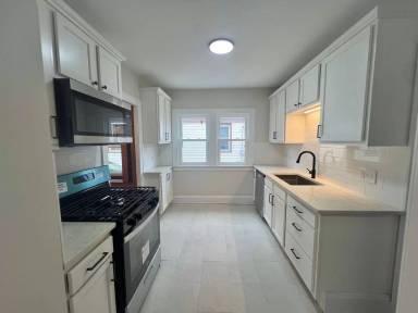 Main picture of 2068 Waterbury Rd