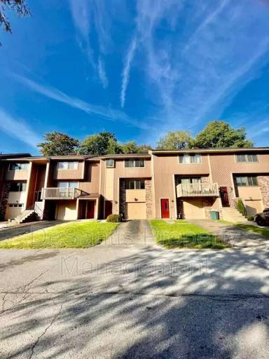 Main picture of 3119 Laurel Ridge Cir