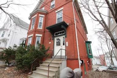 Main picture of 541 Cumberland Ave