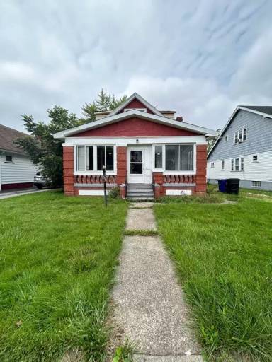 Main picture of 3206 E 135th St