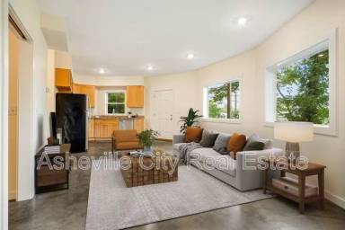 Main picture of 50 Logan Ave