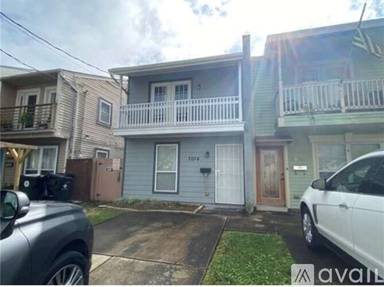 Main picture of 3020 Dryades St