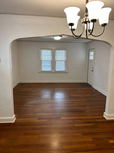 Main picture of 1324 W 14th St