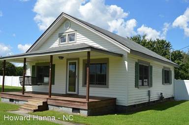 Main picture of 306 Maple Rd