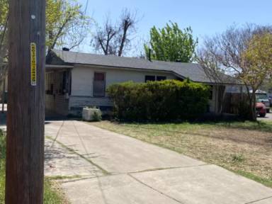 Main picture of 102 E Burcham Ave