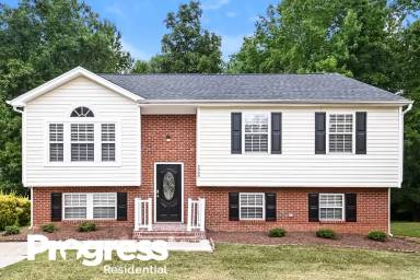 Main picture of 3000 Basswood Dr