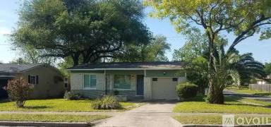 Main picture of 266 Lemur Dr