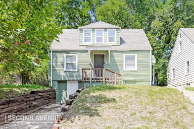 Main picture of 4412 Kensington Ave