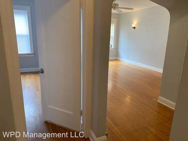 Main picture of 7646 S Ingleside Ave