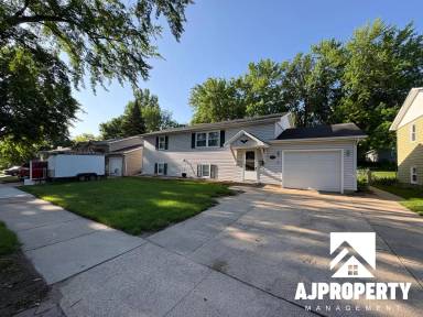 Main picture of 4001 E 20th St