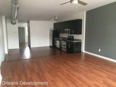 Main picture of 110 W Pike St