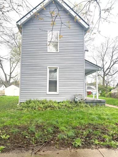 Main picture of 803 Clark St