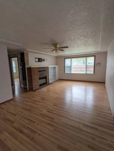 Main picture of 103 Alameda St