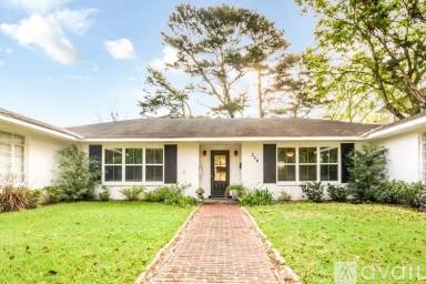 Main picture of 259 S Monterey St
