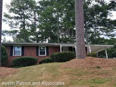 Main picture of 2611 Gray Rd SE