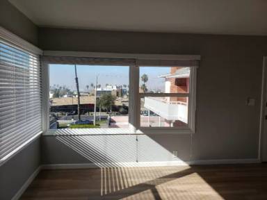Main picture of 216 Palos Verdes Blvd