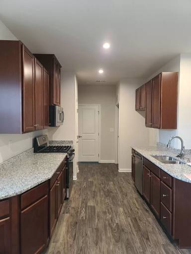 Main picture of 1672 Ripley Woods St