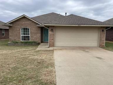 Main picture of 2513 Queenston Ave
