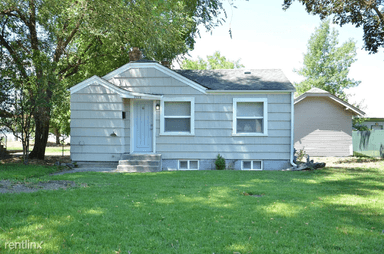 Main picture of 2123 E Marshall Ave