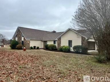 Main picture of 5465 Cedar Ridge Dr