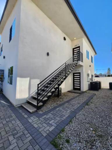 Main picture of 6513 Florence Pl