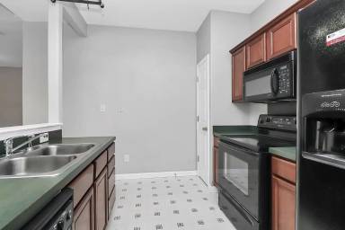 Main picture of 141 Ross Moore Ave