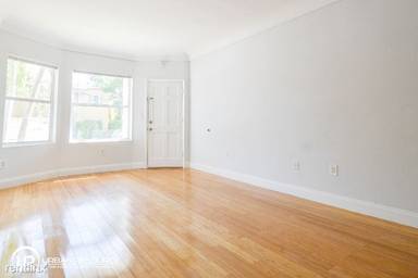 Main picture of 7610 Byron Ave
