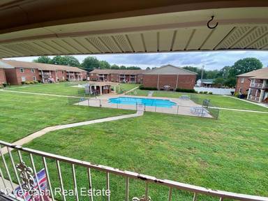 Main picture of 123 Carriage House Dr