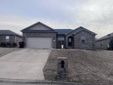 Main picture of 15 Sierra Dr