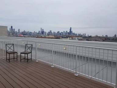 Main picture of 1545 W North Ave