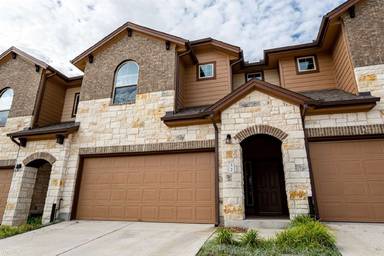 Main picture of 1001 Zodiac Ln