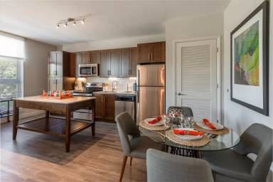 Main picture of Vy Reston Heights