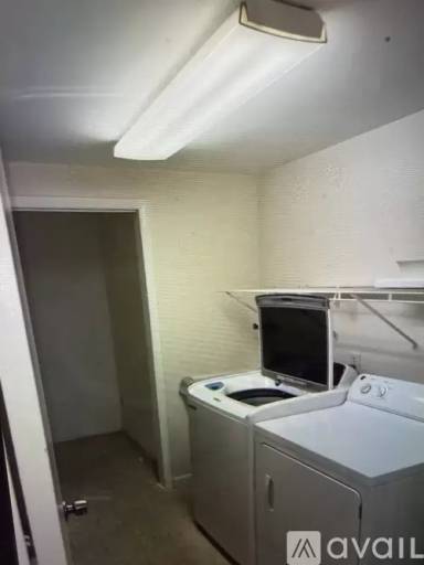 Main picture of 4 Bailiffs Ct