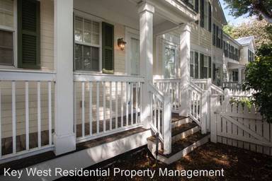 Main picture of 216 Front St