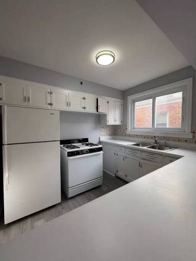 Main picture of 1322 N Austin Blvd