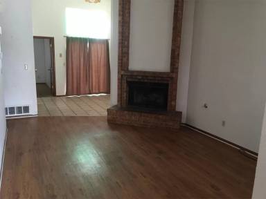 Main picture of 10955 Delafield Dr